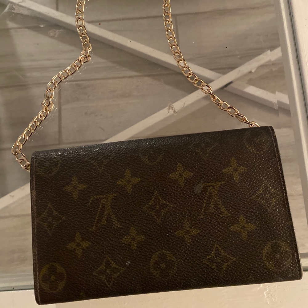 Authentic LV - Picture 3 of 4